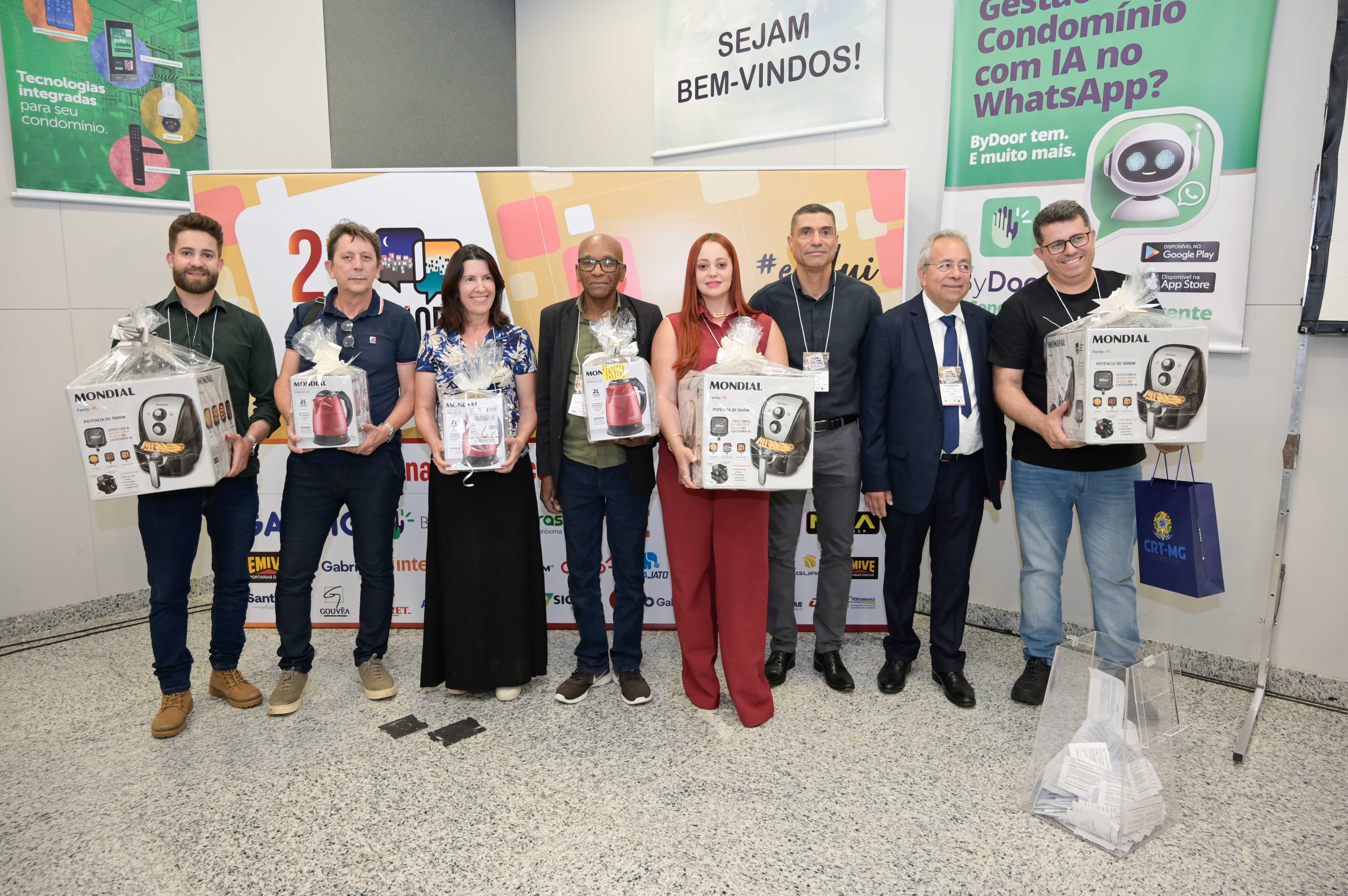 Participantes premiados no sorteio de brindes